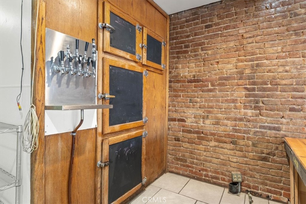 734 Main Street Property Photo 12