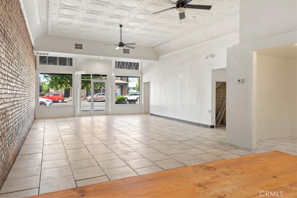 734 Main Street Property Photo 14