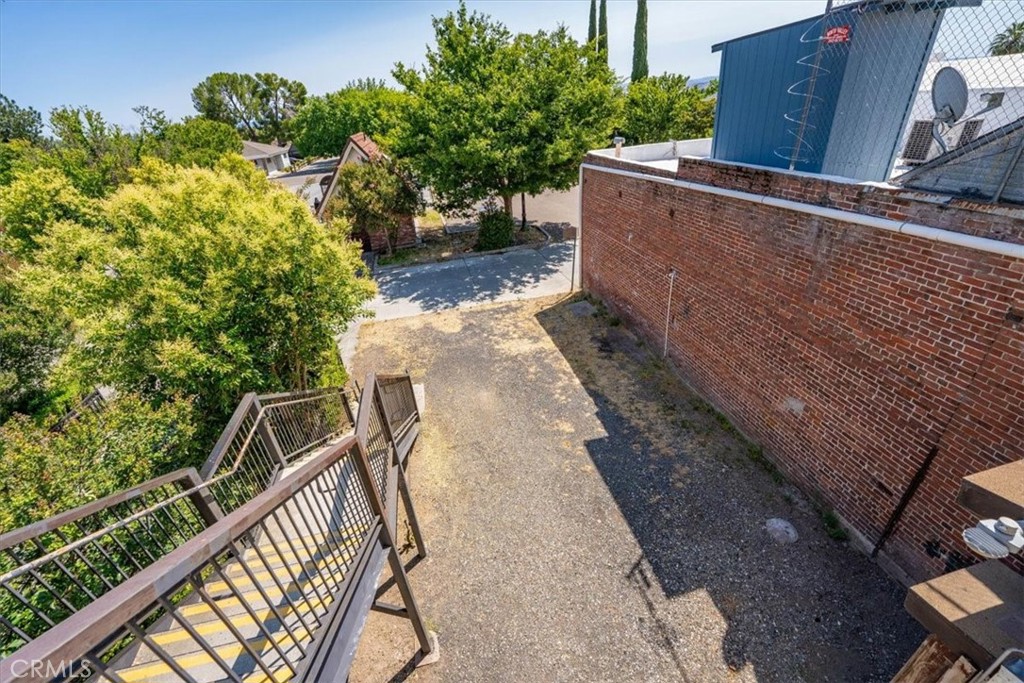 734 Main Street Property Photo 38