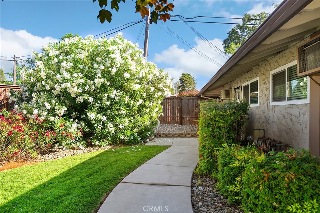 6118 Clark Property Photo 2