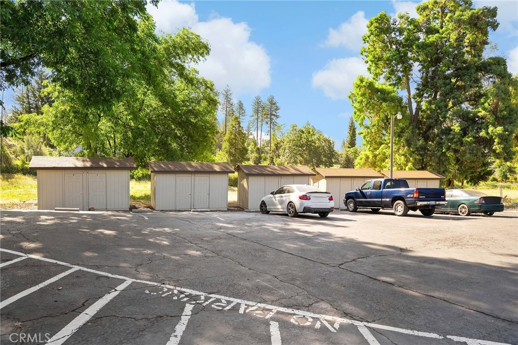 6118 Clark Property Photo 5