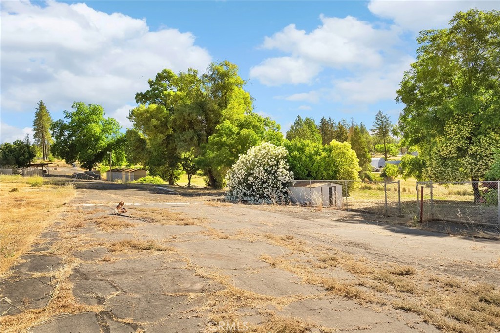 6118 Clark Property Photo 17