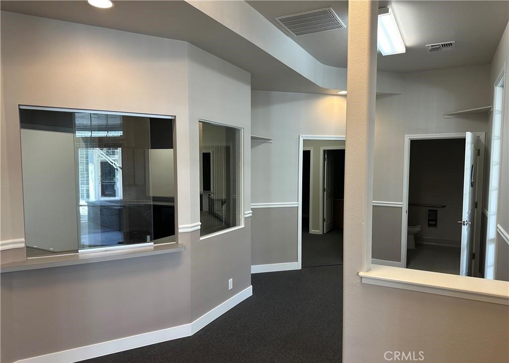 643 W East Avenue Property Photo 3
