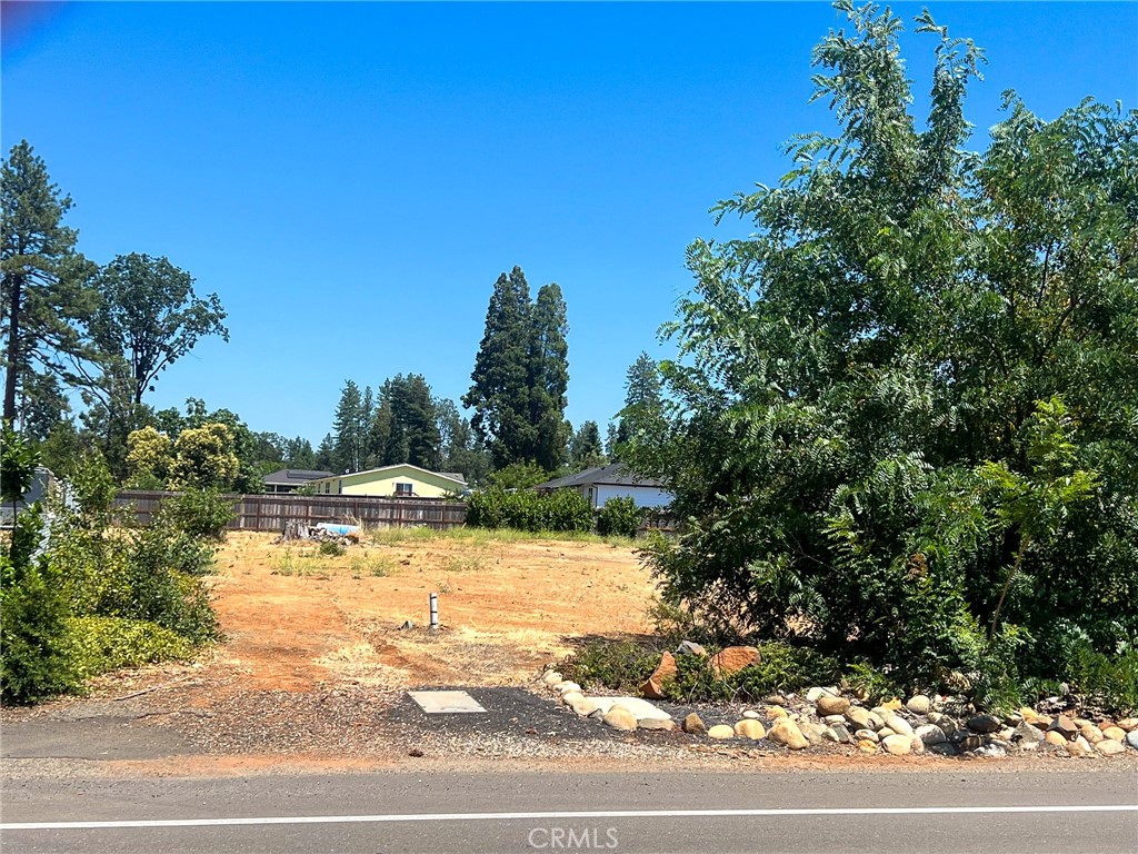 1127 & 1131 Pearson Road Property Photo 3