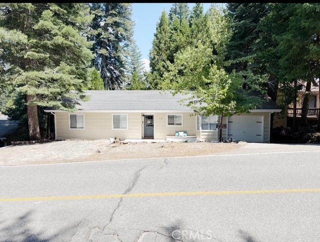 910 Clifford Drive Property Photo 1