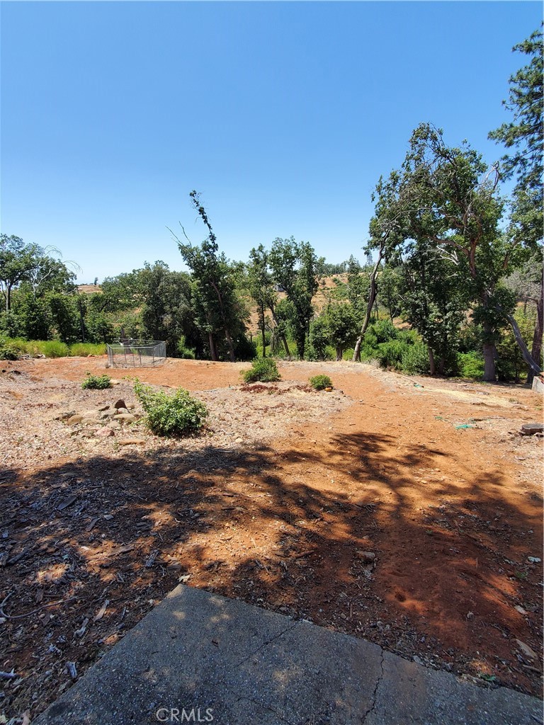 2190 De Mille Road Property Photo 3