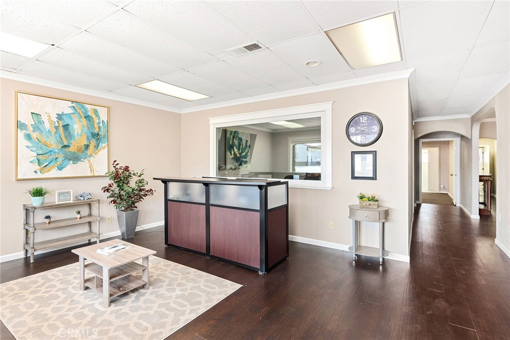 6333 Skyway Property Photo 5