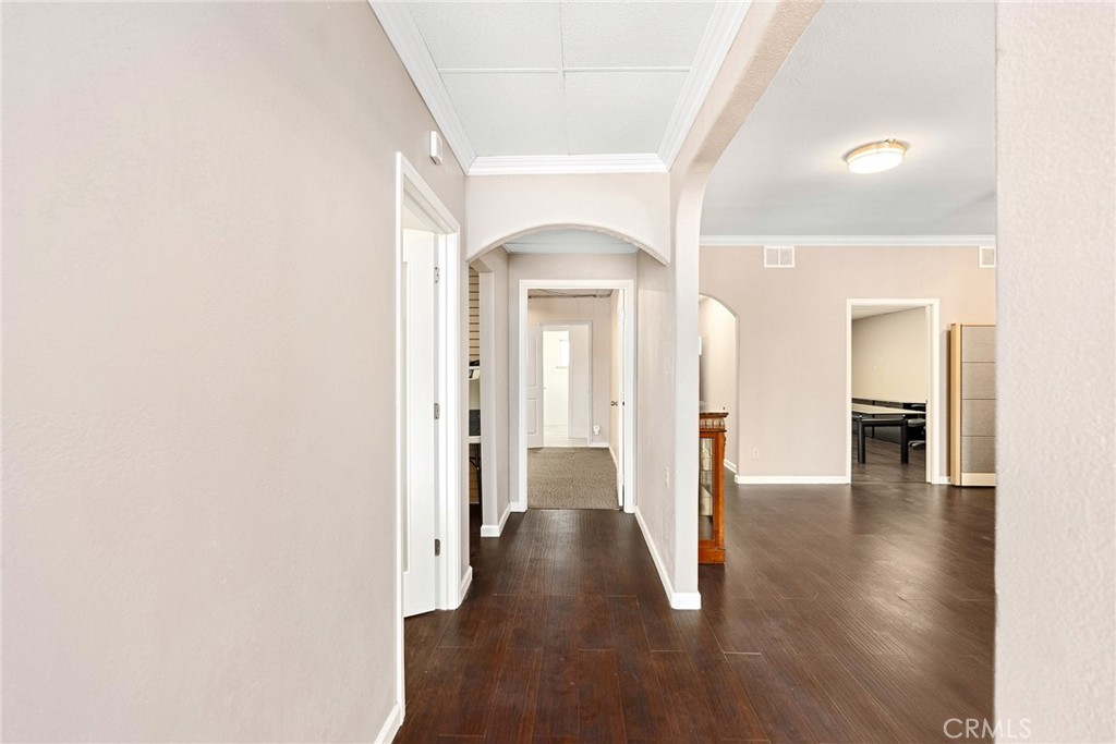 6333 Skyway Property Photo 9