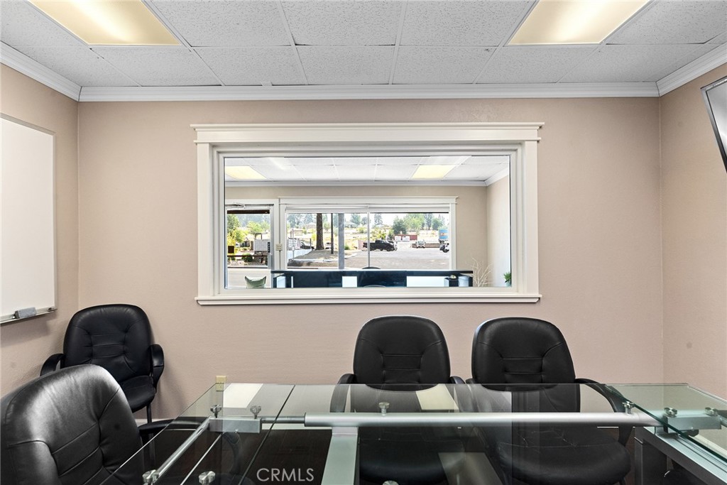 6333 Skyway Property Photo 11