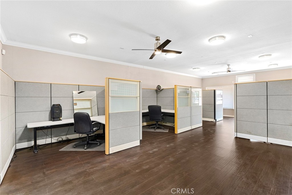 6333 Skyway Property Photo 17