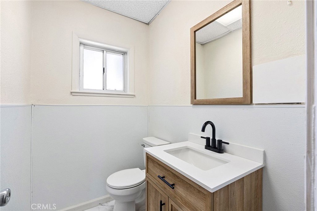 6333 Skyway Property Photo 26