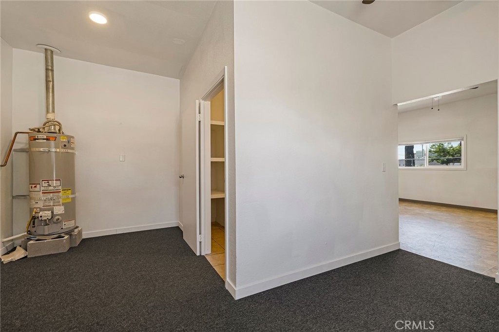 125 E Sycamore Street Property Photo 20