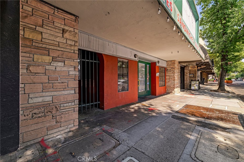 131 Broadway Street Property Photo 10