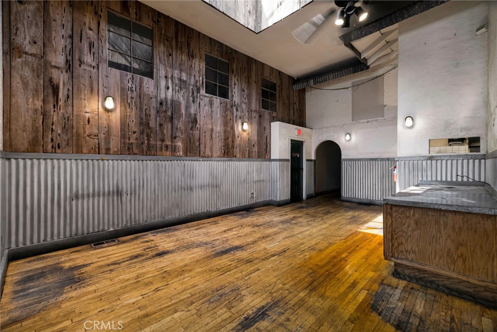 131 Broadway Street Property Photo 19
