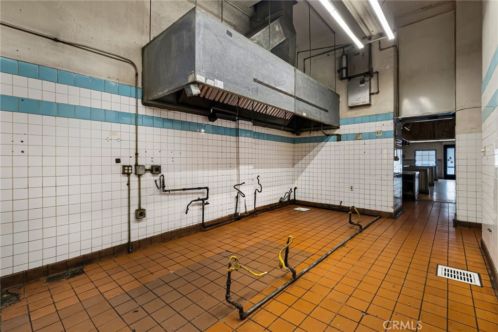 131 Broadway Street Property Photo 29
