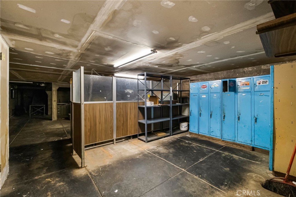 131 Broadway Street Property Photo 33