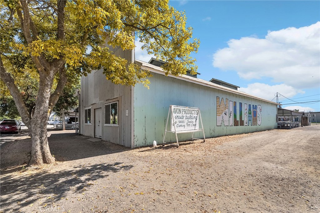 550 8th Street Property Photo 1