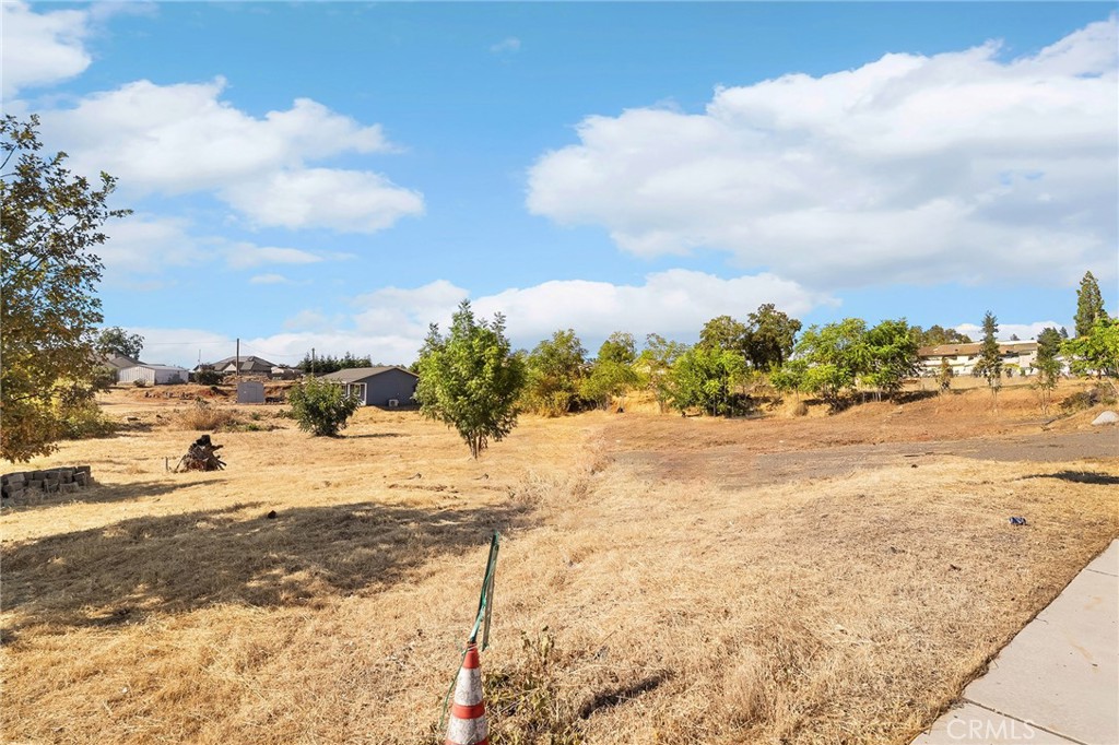 5447 Skyway Property Photo 6