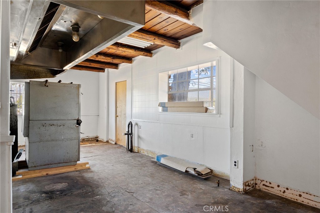 1918 E Main Street Property Photo 19