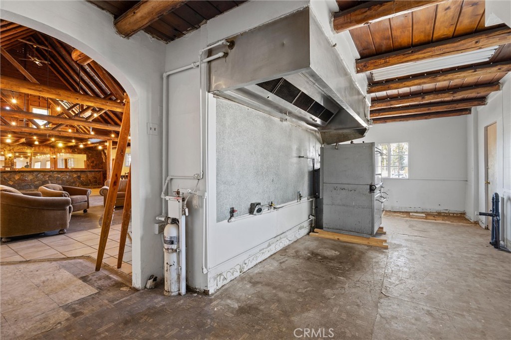 1918 E Main Street Property Photo 20