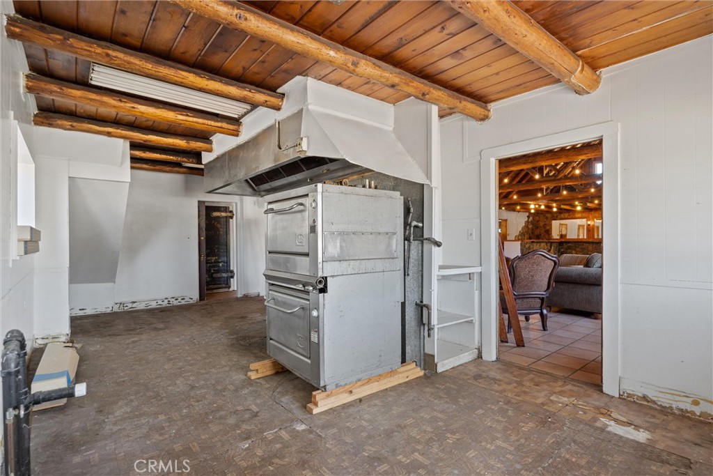 1918 E Main Street Property Photo 21