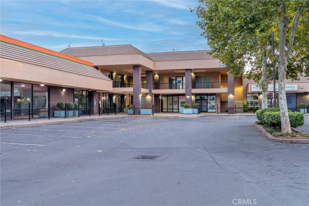 2540 Esplanade Property Photo 16