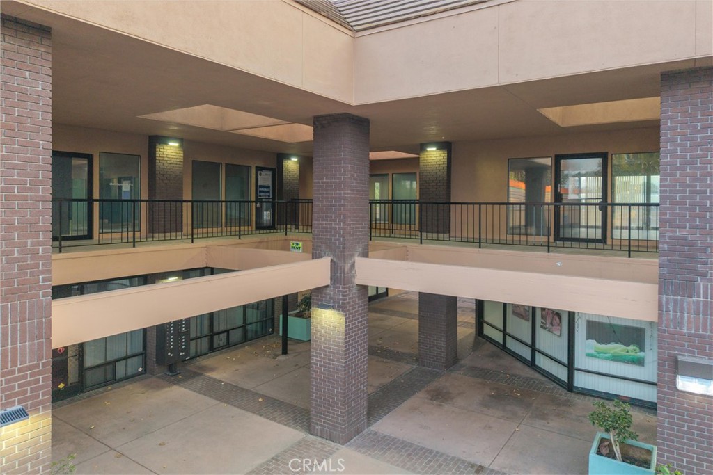 2540 Esplanade Property Photo 27