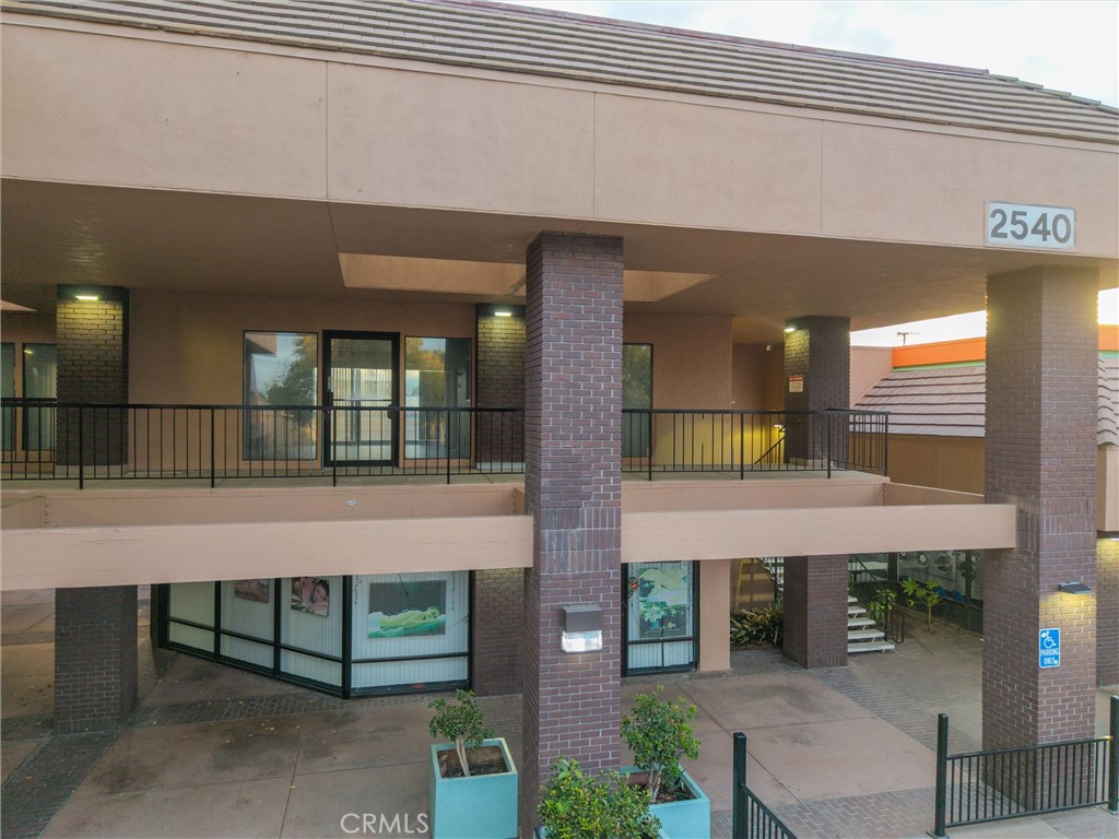 2540 Esplanade Property Photo 28
