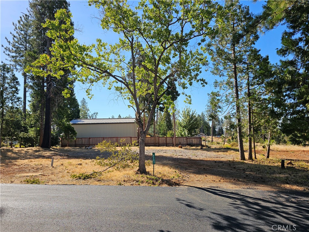 6262 Woodbury Dr. Property Photo 10