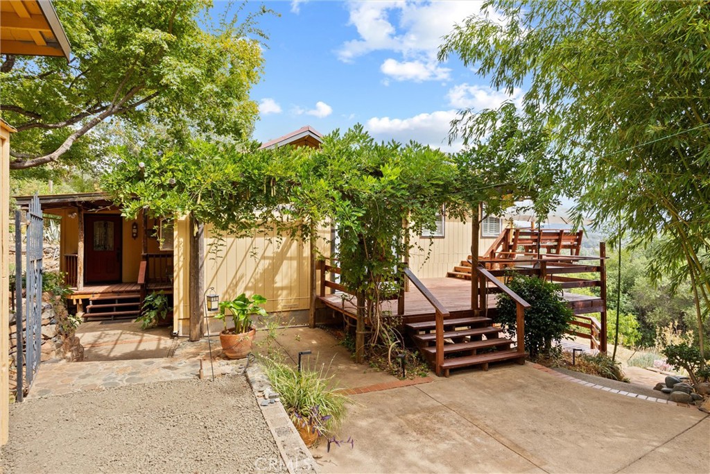 10294 Red Eye Road Property Photo 1