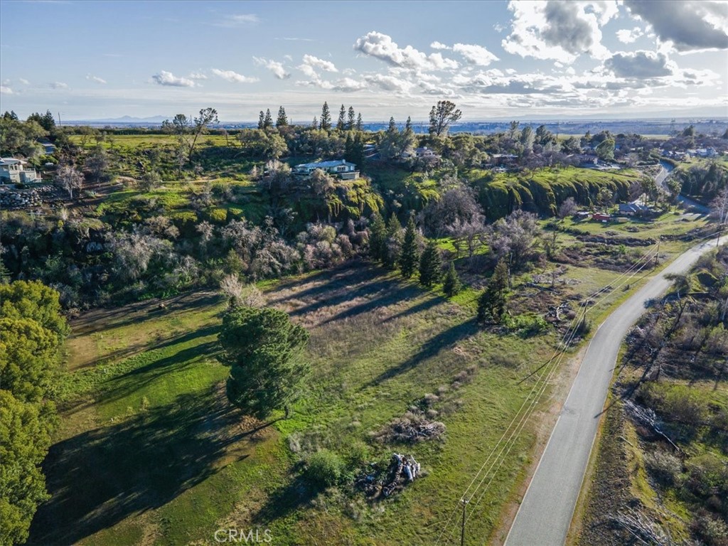 300 Spanish Garden Drive Property Photo 6