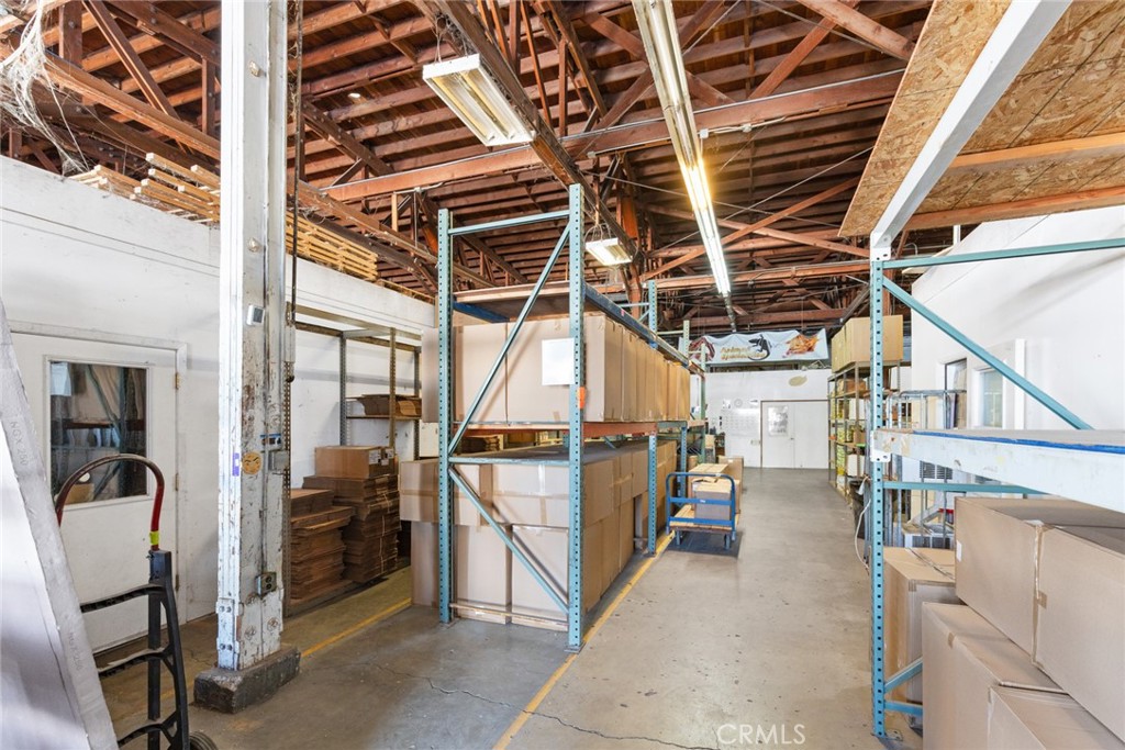 265 Boeing Avenue Property Photo 4