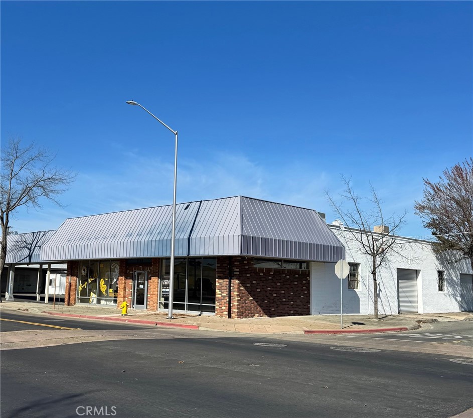 1790 Montgomery Property Photo 1