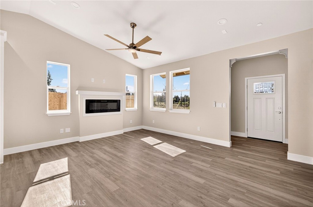 14197 Elmira Circle Property Photo 8