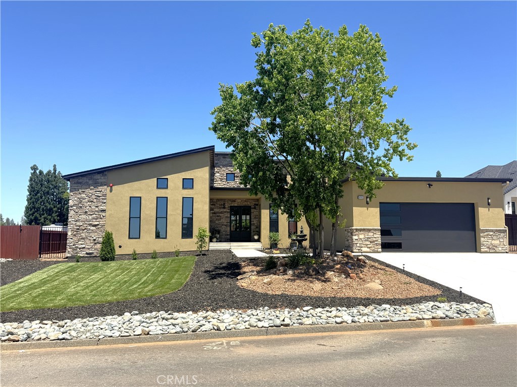 5093 Malibu Drive Property Photo