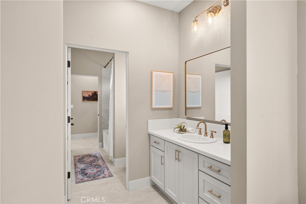 5093 Malibu Drive Property Photo 42