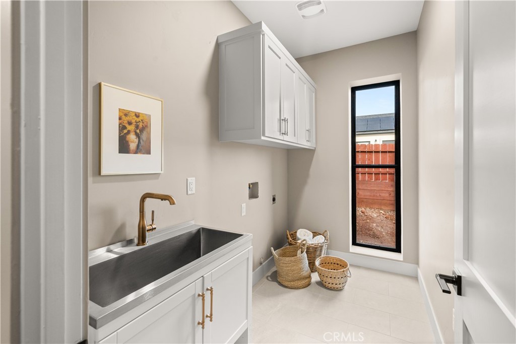 5093 Malibu Drive Property Photo 48