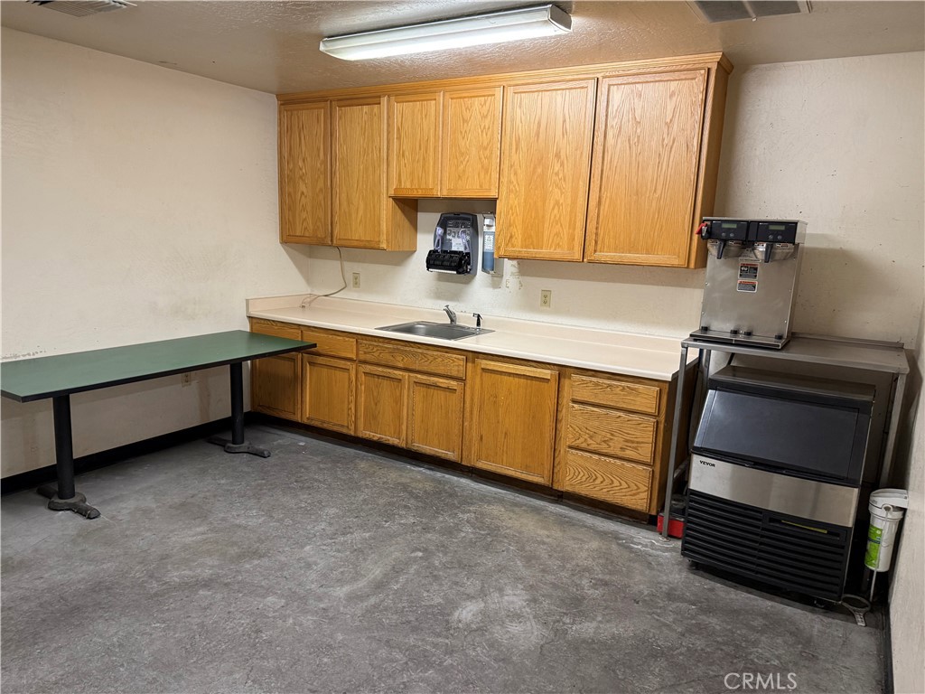 2270 Ivy Property Photo 9