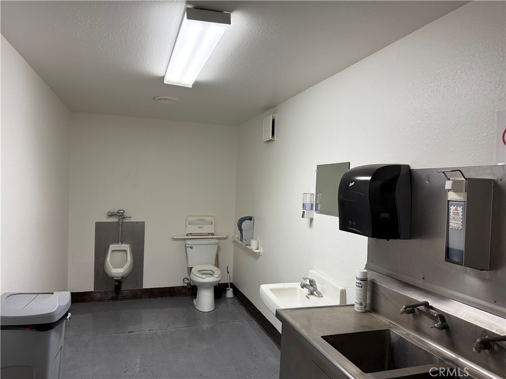 2244 Ivy Property Photo 12