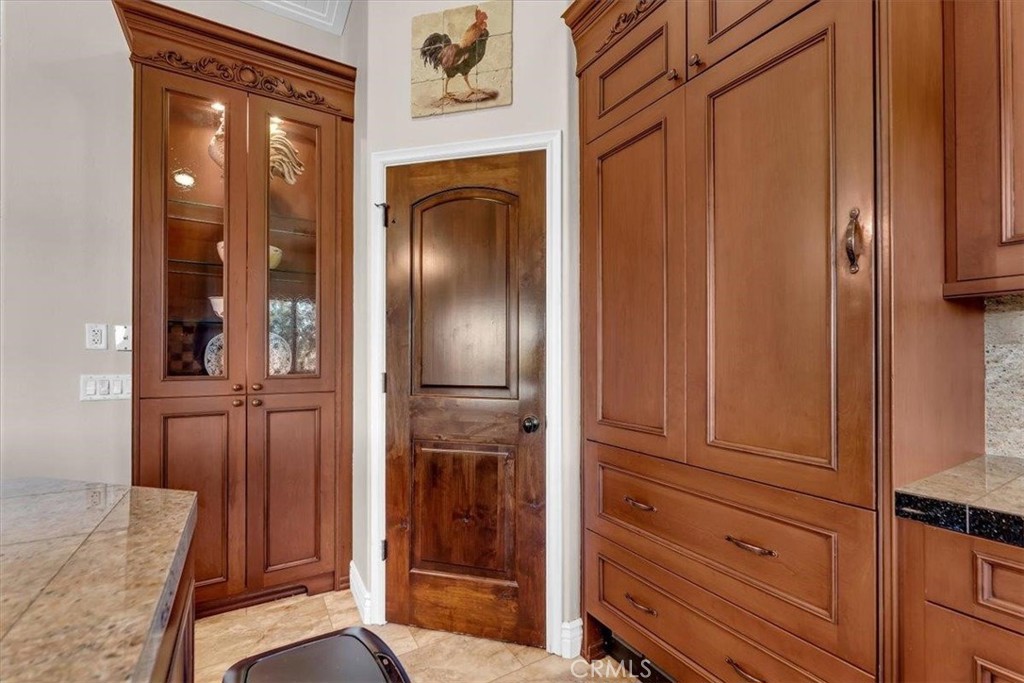 14805 Hilltop Drive Property Photo 15