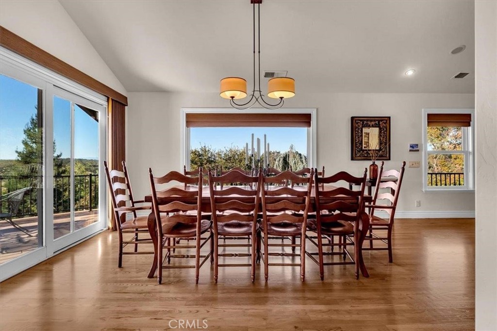 14805 Hilltop Drive Property Photo 16
