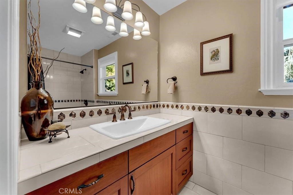 14805 Hilltop Drive Property Photo 28