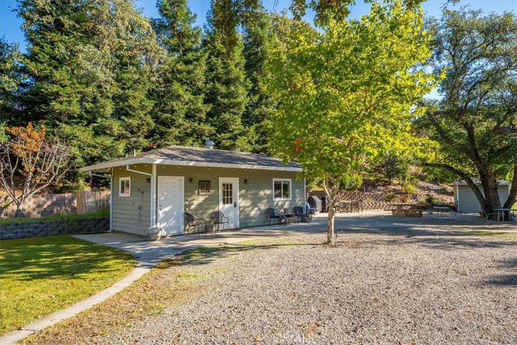 14805 Hilltop Drive Property Photo 48
