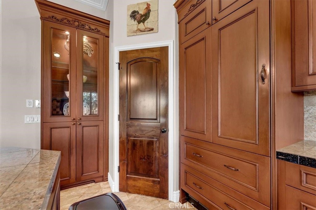 14807 Hilltop Drive Property Photo 17