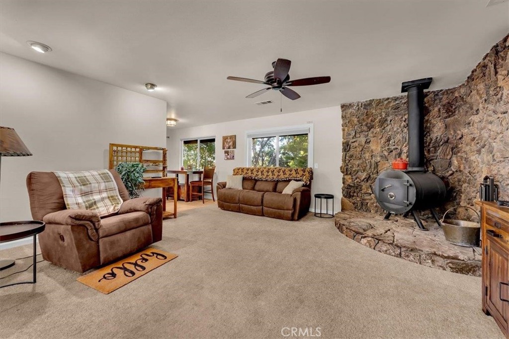 14807 Hilltop Drive Property Photo 54