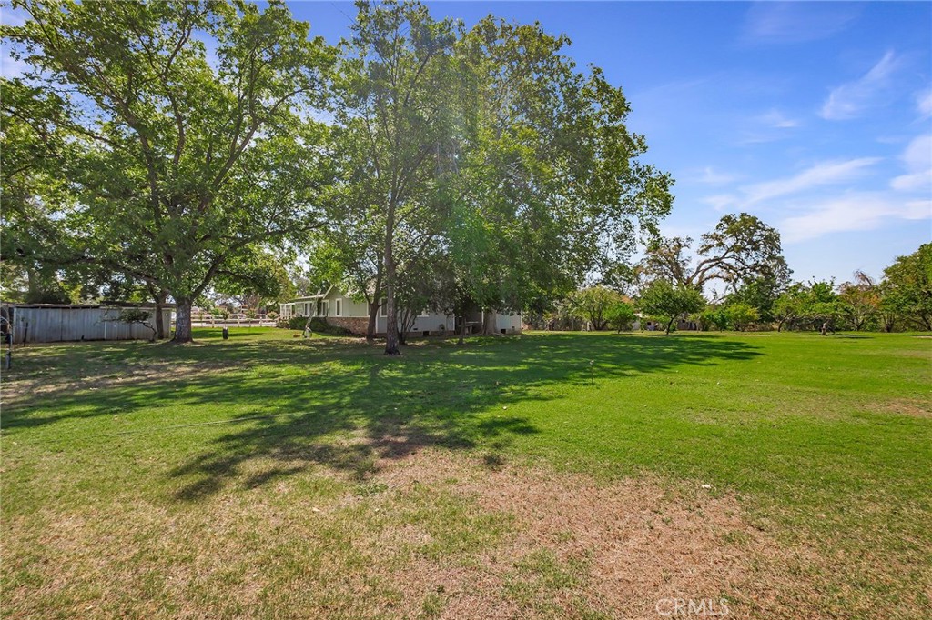 405 Grand Property Photo 5