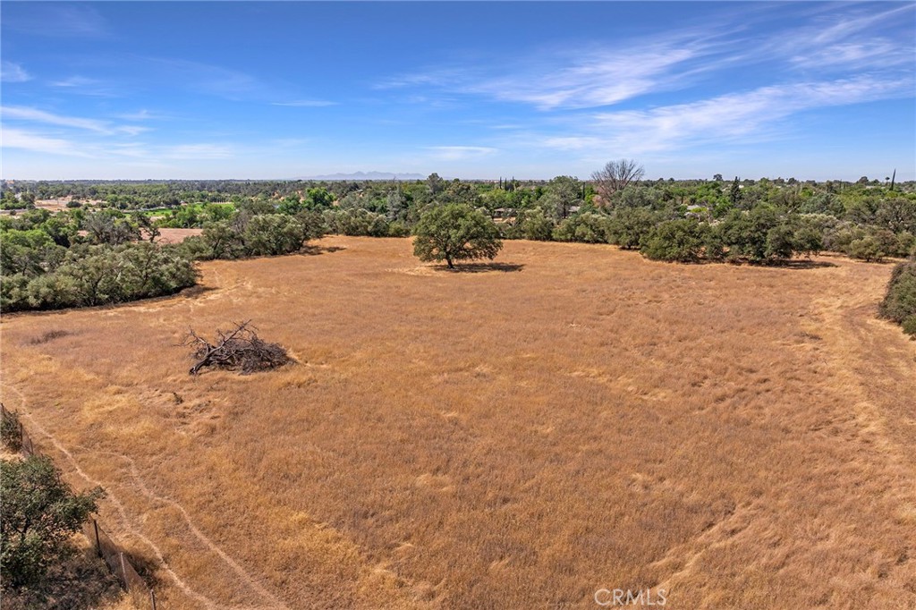 405 Grand Property Photo 9