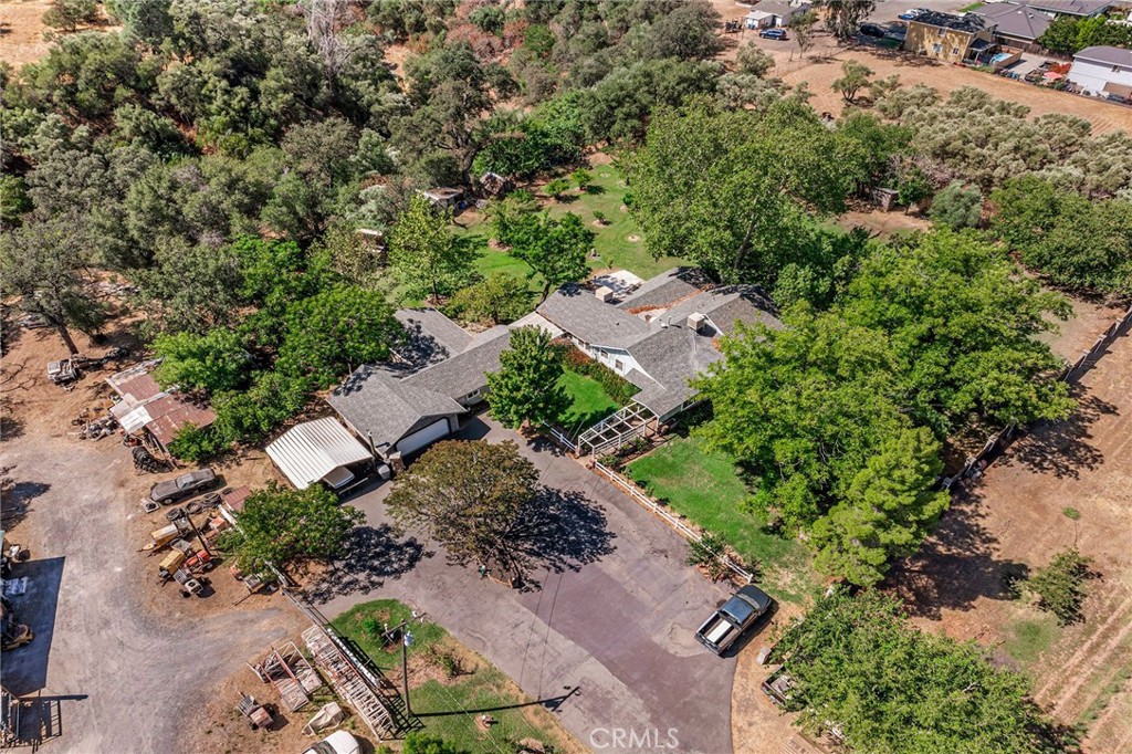 405 Grand Property Photo 12