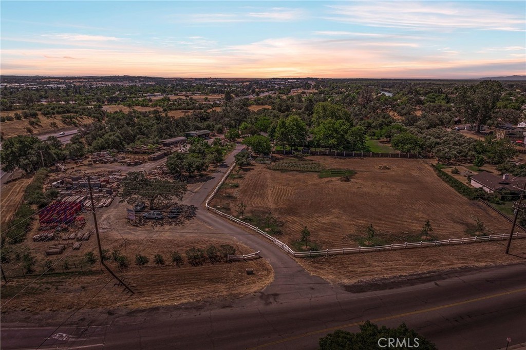 405 Grand Property Photo 19