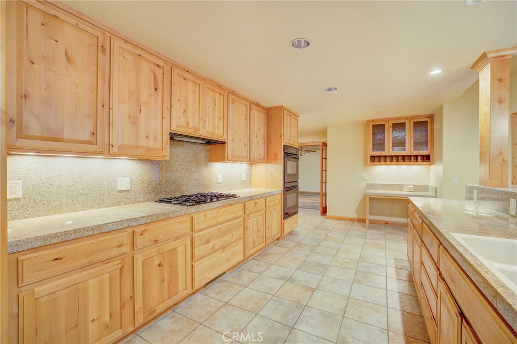 1236 Glenwood Avenue Property Photo 8